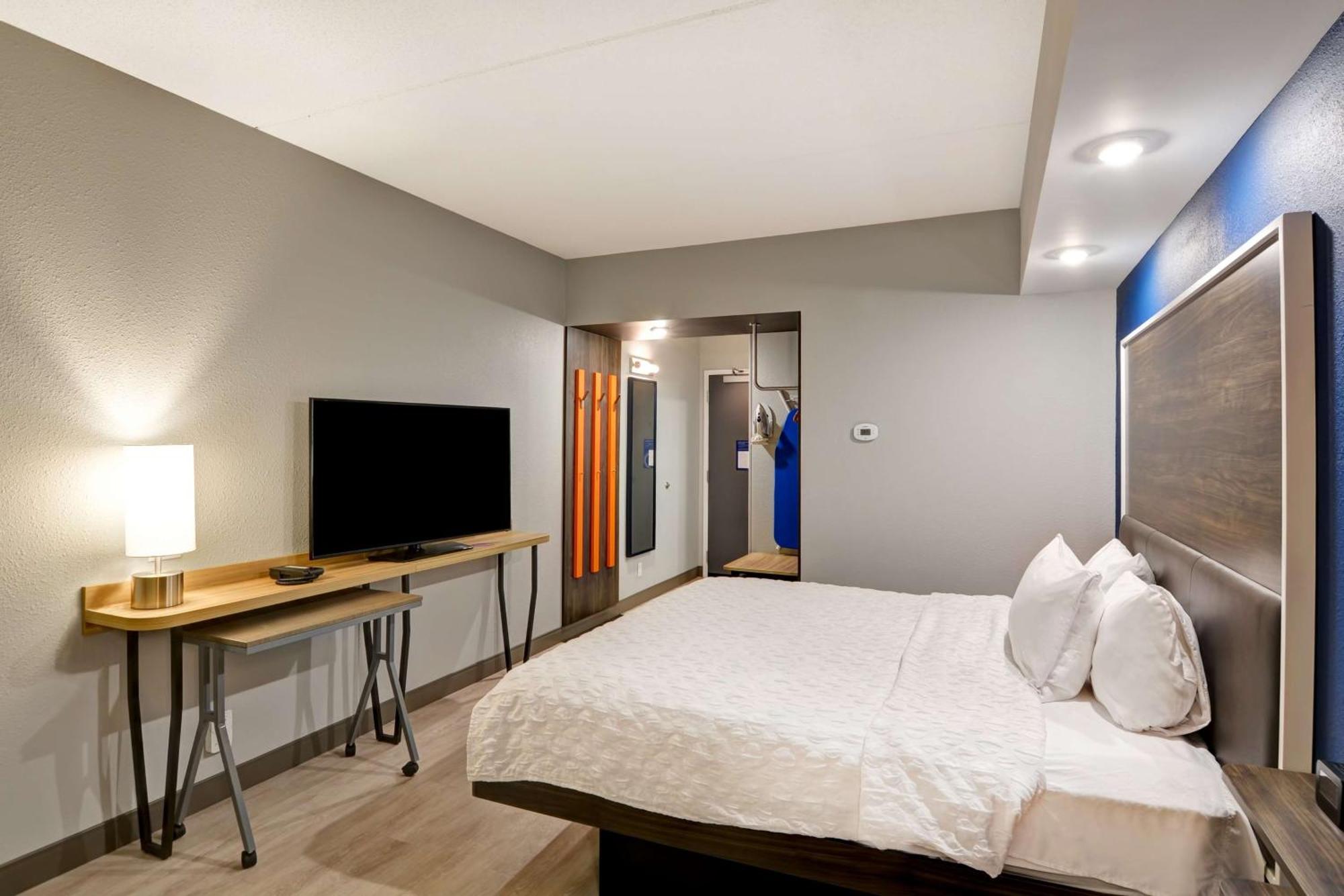 Tru By Hilton Syracuse North Airport Area 3*