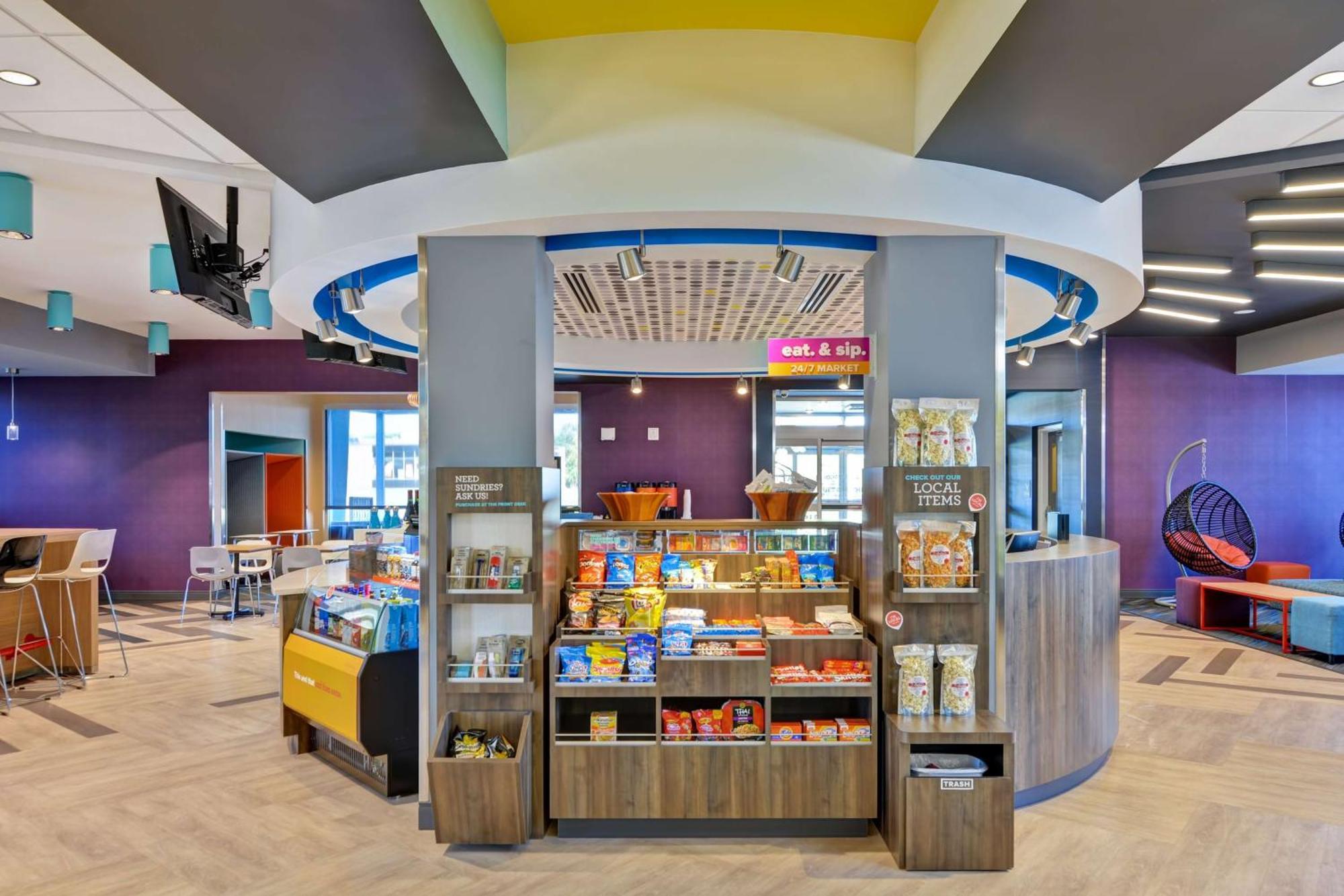 Tru By Hilton Syracuse North Airport Area Hotel