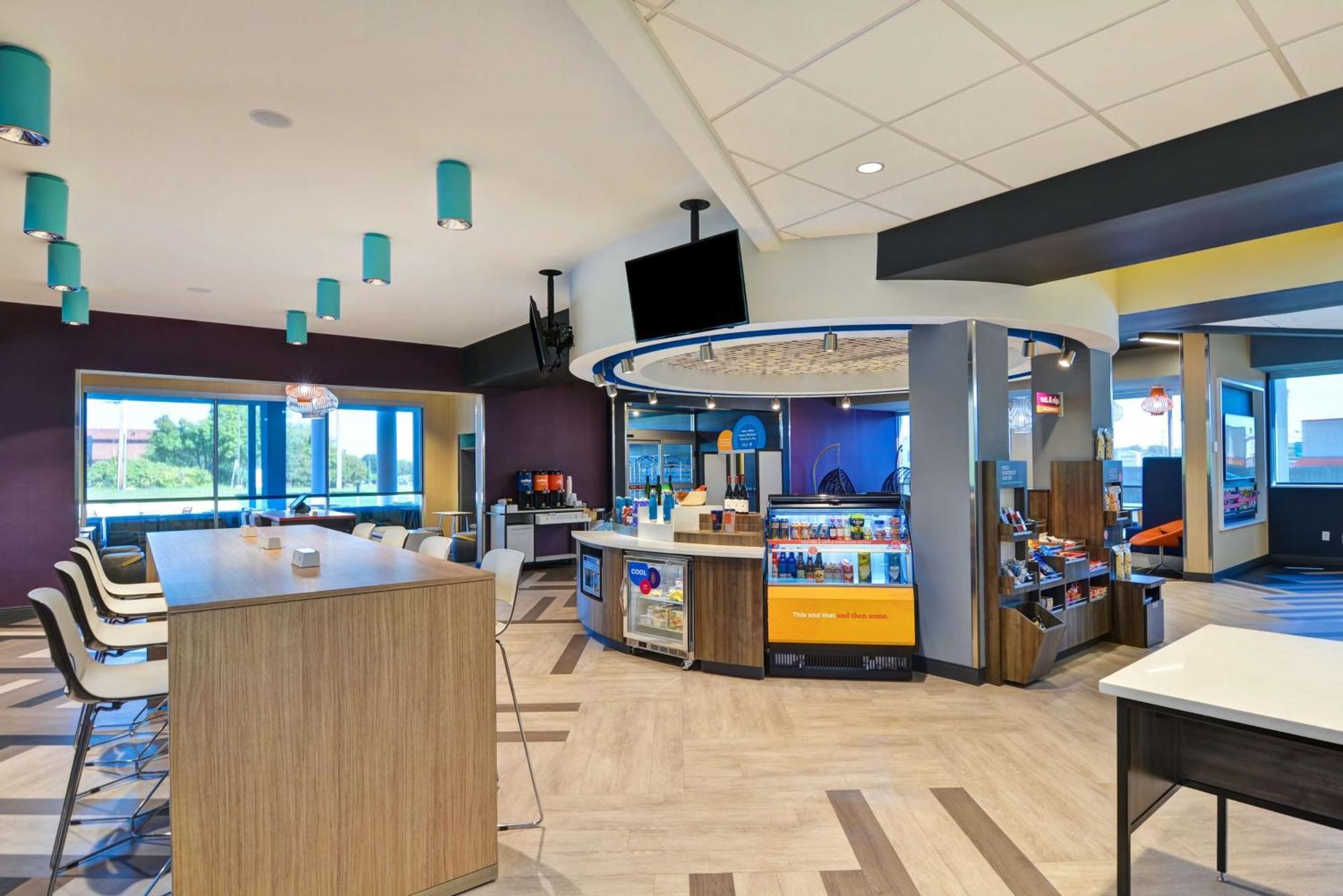 Tru By Hilton Syracuse North Airport Area Hotel Liverpool